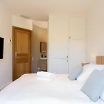 Charming House - Ac - 4br-8p - Apartment *