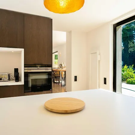 Charming House - Ac - 4br-8p - Apartment *