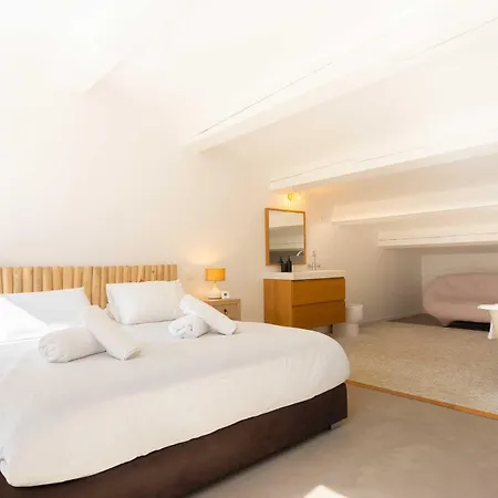 Charming House - Ac - 4br-8p - *